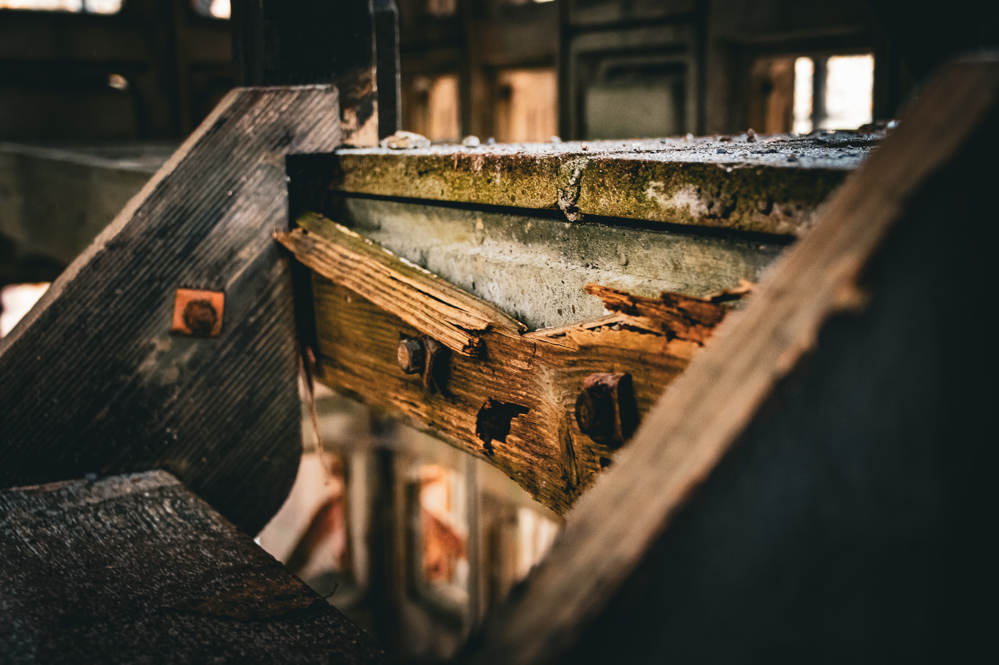 De luchtwachttoren: Een stille getuige van de Koude Oorlog